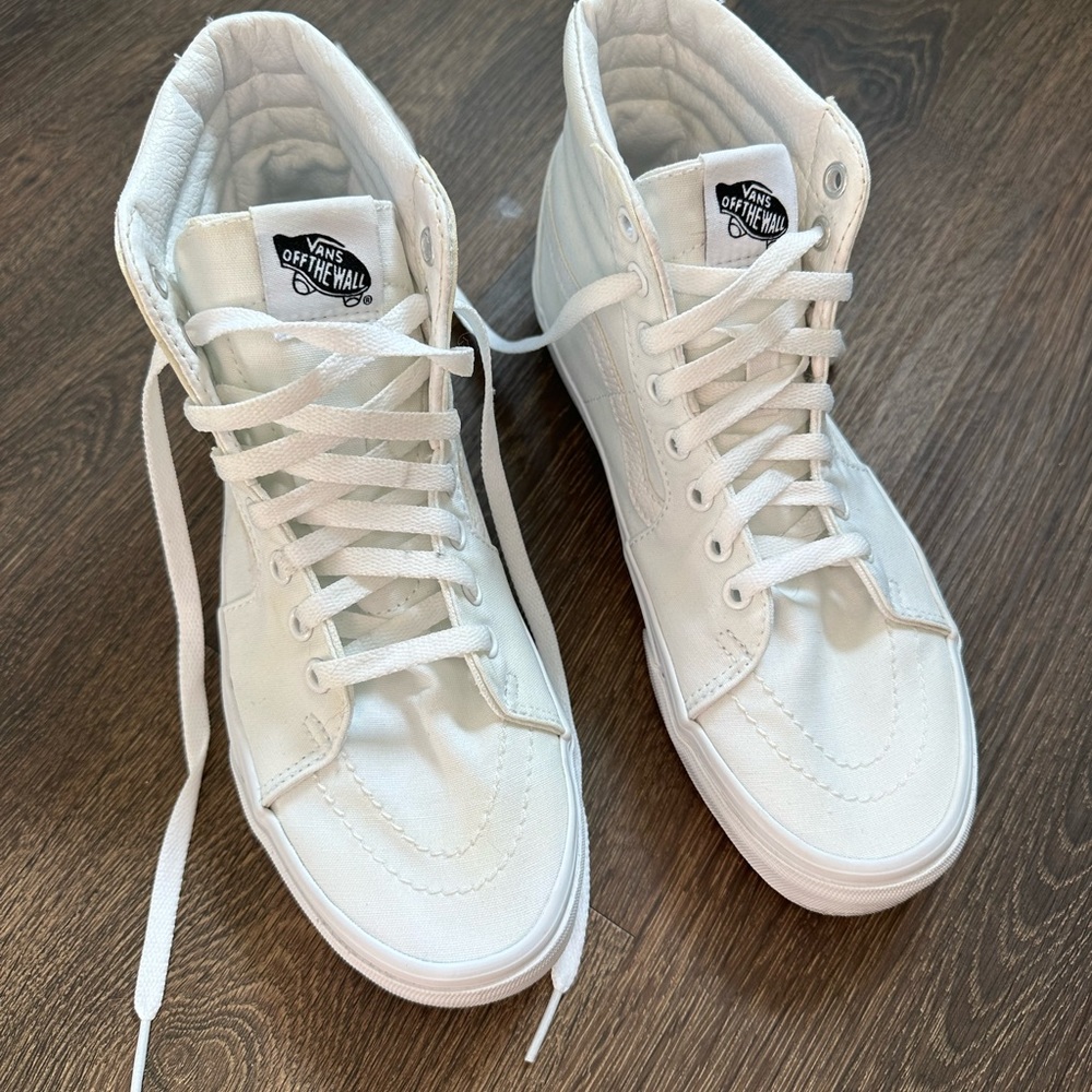 Women’s White Vans